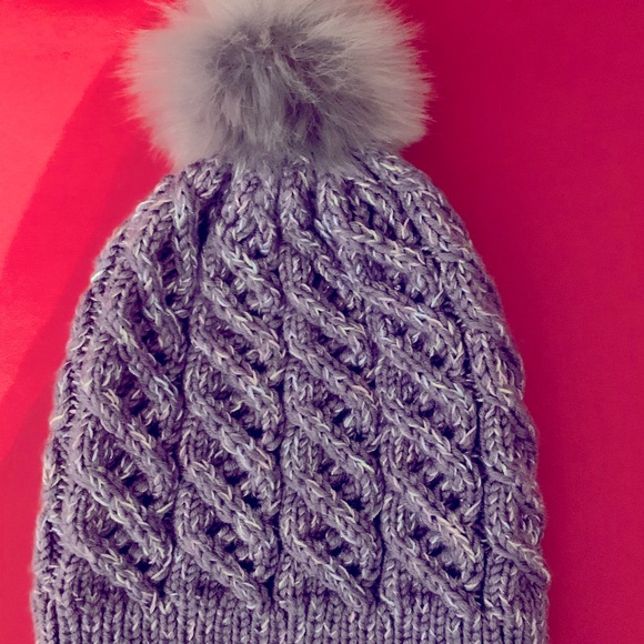 Spring/winter hat - Picture 2 of 2